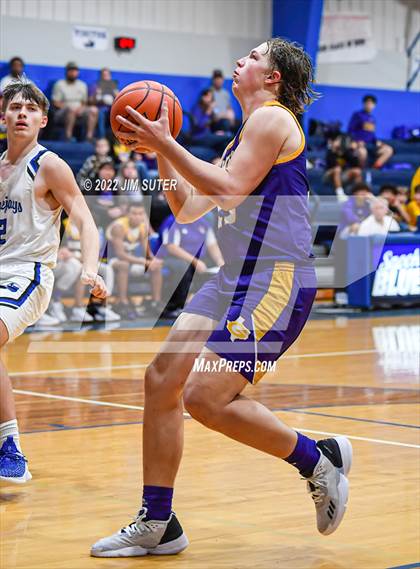 Thumbnail 1 in Snook vs Granger photogallery.