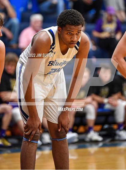 Thumbnail 3 in Snook vs Granger photogallery.