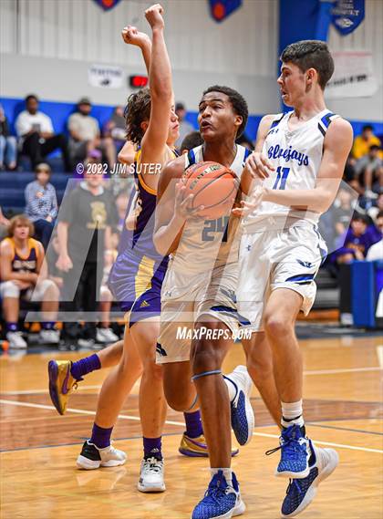 Thumbnail 1 in Snook vs Granger photogallery.
