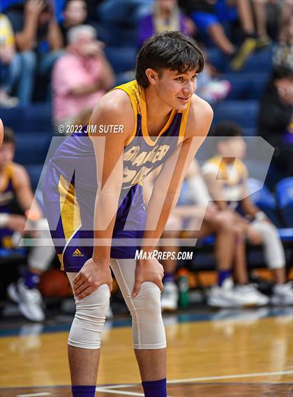 Thumbnail 2 in Snook vs Granger photogallery.