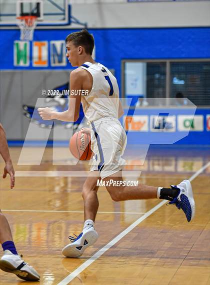 Thumbnail 2 in Snook vs Granger photogallery.