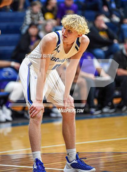 Thumbnail 2 in Snook vs Granger photogallery.