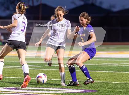 Thumbnail 3 in Alexandria @ Thibodaux (LHSAA Division I Bi-District) photogallery.
