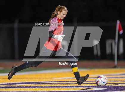 Thumbnail 3 in Alexandria @ Thibodaux (LHSAA Division I Bi-District) photogallery.