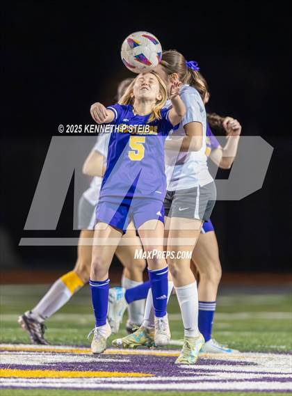 Thumbnail 3 in Alexandria @ Thibodaux (LHSAA Division I Bi-District) photogallery.