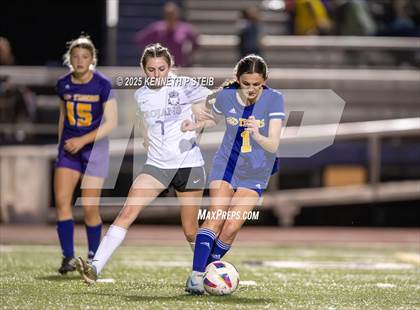 Thumbnail 1 in Alexandria @ Thibodaux (LHSAA Division I Bi-District) photogallery.