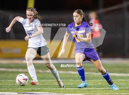 Thumbnail 1 in Alexandria @ Thibodaux (LHSAA Division I Bi-District) photogallery.