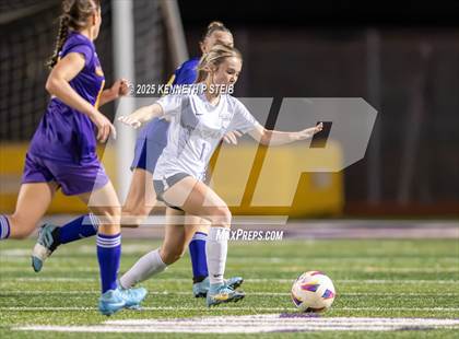 Thumbnail 2 in Alexandria @ Thibodaux (LHSAA Division I Bi-District) photogallery.