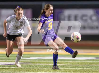 Thumbnail 1 in Alexandria @ Thibodaux (LHSAA Division I Bi-District) photogallery.