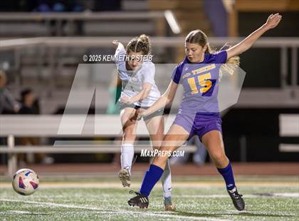 Thumbnail 3 in Alexandria @ Thibodaux (LHSAA Division I Bi-District) photogallery.