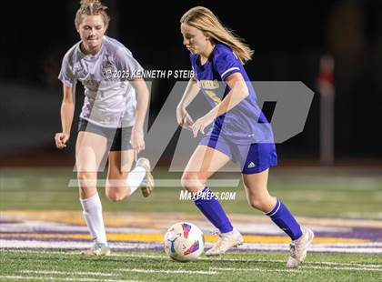 Thumbnail 1 in Alexandria @ Thibodaux (LHSAA Division I Bi-District) photogallery.