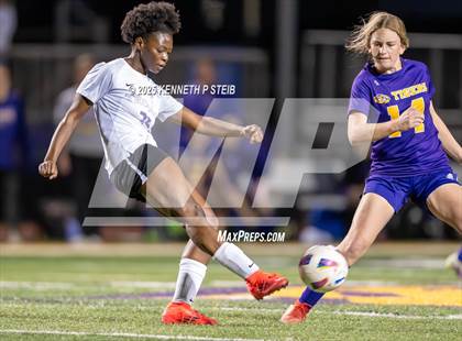 Thumbnail 2 in Alexandria @ Thibodaux (LHSAA Division I Bi-District) photogallery.