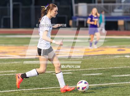 Thumbnail 3 in Alexandria @ Thibodaux (LHSAA Division I Bi-District) photogallery.