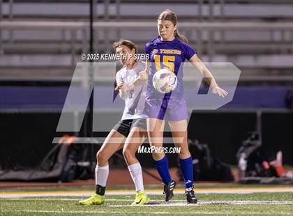 Thumbnail 2 in Alexandria @ Thibodaux (LHSAA Division I Bi-District) photogallery.