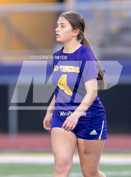 Thumbnail 1 in Alexandria @ Thibodaux (LHSAA Division I Bi-District) photogallery.