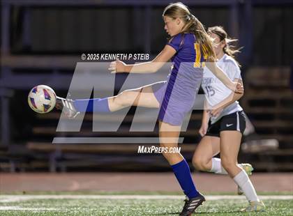Thumbnail 2 in Alexandria @ Thibodaux (LHSAA Division I Bi-District) photogallery.