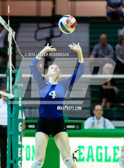 Thumbnail 3 in George West @ Dilley photogallery.