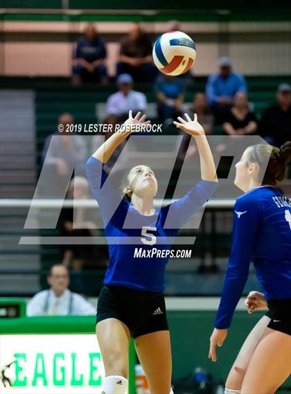 Thumbnail 3 in George West @ Dilley photogallery.