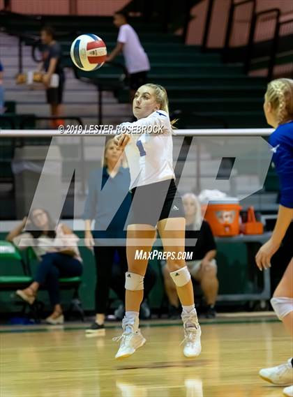 Thumbnail 3 in George West @ Dilley photogallery.