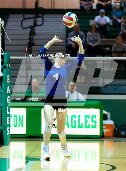 Thumbnail 3 in George West @ Dilley photogallery.