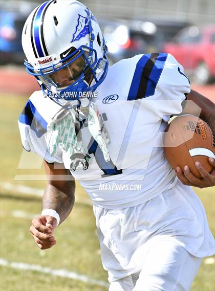 Thumbnail 3 in Socorro @ Robertson (NMAA 3A Semifinal Playoff) photogallery.
