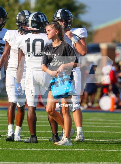 Thumbnail 2 in South Panola vs. Houston photogallery.