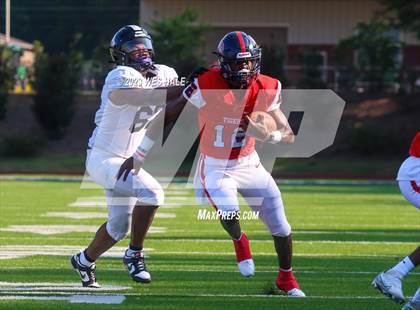 Thumbnail 2 in South Panola vs. Houston photogallery.
