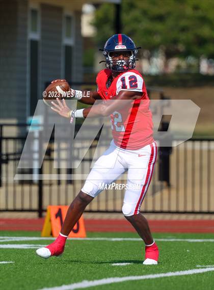 Thumbnail 2 in South Panola vs. Houston photogallery.