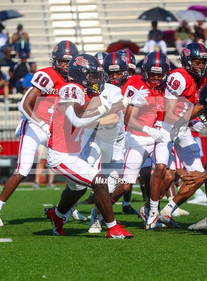 Thumbnail 2 in South Panola vs. Houston photogallery.