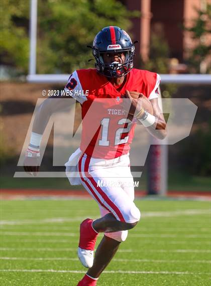 Thumbnail 2 in South Panola vs. Houston photogallery.