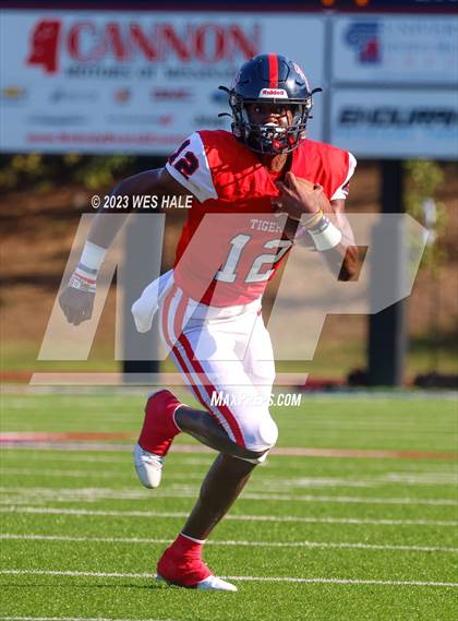 Thumbnail 3 in South Panola vs. Houston photogallery.
