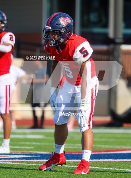 Thumbnail 1 in South Panola vs. Houston photogallery.