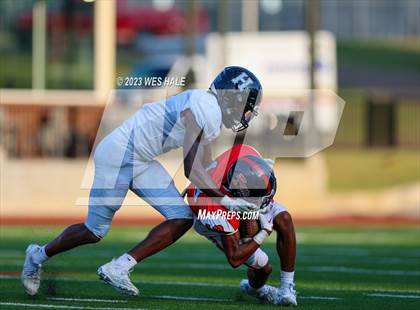 Thumbnail 2 in South Panola vs. Houston photogallery.