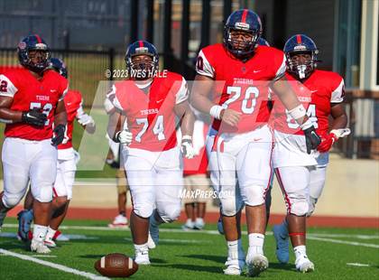 Thumbnail 1 in South Panola vs. Houston photogallery.