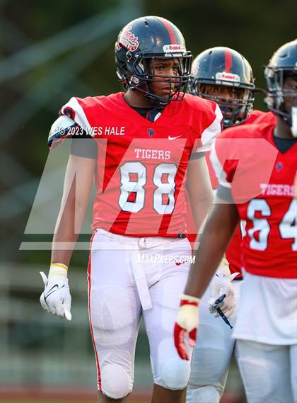 Thumbnail 2 in South Panola vs. Houston photogallery.