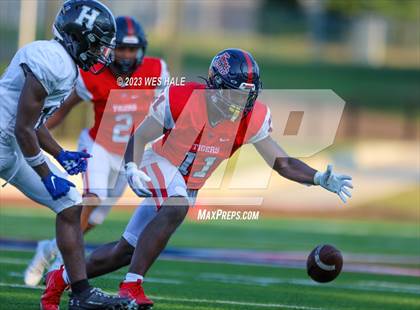 Thumbnail 1 in South Panola vs. Houston photogallery.