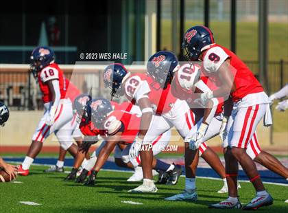 Thumbnail 1 in South Panola vs. Houston photogallery.