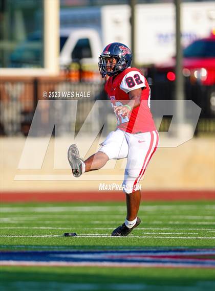 Thumbnail 3 in South Panola vs. Houston photogallery.