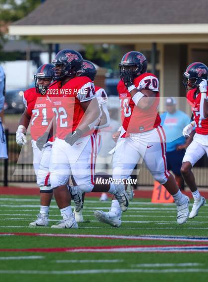 Thumbnail 3 in South Panola vs. Houston photogallery.