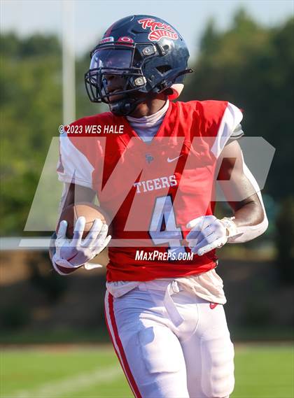 Thumbnail 2 in South Panola vs. Houston photogallery.