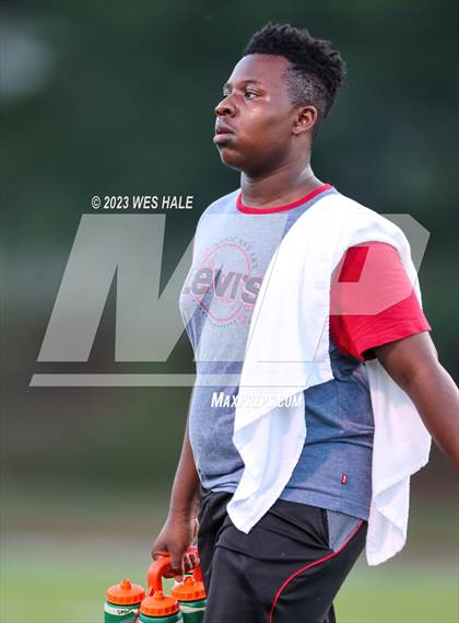Thumbnail 3 in South Panola vs. Houston photogallery.