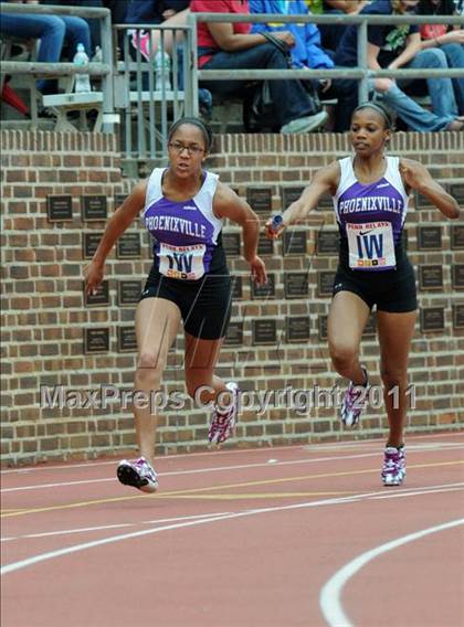 Thumbnail 2 in 117th Penn Relays (Girls 4x100m Small School Heats 12-24)  photogallery.