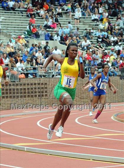 Thumbnail 3 in 117th Penn Relays (Girls 4x100m Small School Heats 12-24)  photogallery.