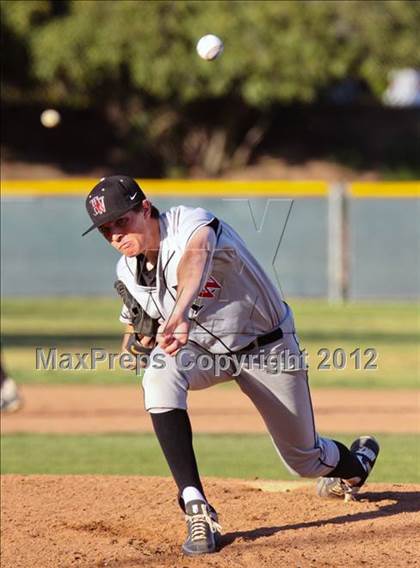 Thumbnail 2 in Harvard-Westlake @ Alemany photogallery.