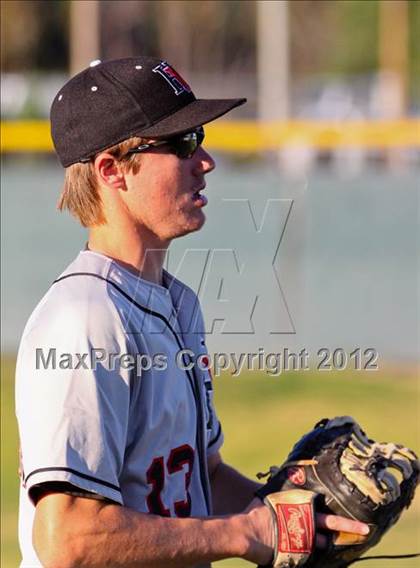 Thumbnail 2 in Harvard-Westlake @ Alemany photogallery.