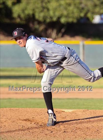 Thumbnail 1 in Harvard-Westlake @ Alemany photogallery.