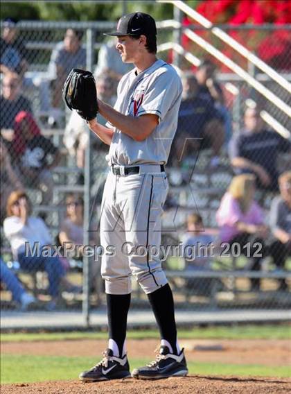 Thumbnail 3 in Harvard-Westlake @ Alemany photogallery.