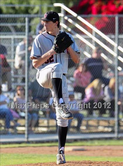 Thumbnail 3 in Harvard-Westlake @ Alemany photogallery.