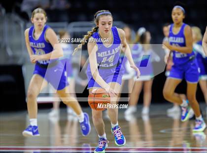 Thumbnail 3 in Omaha Central vs. Millard North photogallery.