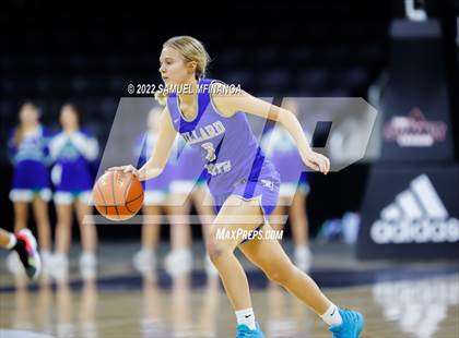 Thumbnail 2 in Omaha Central vs. Millard North photogallery.